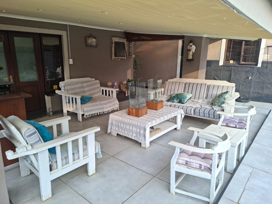 4 Bedroom Property for Sale in Waterval East North West